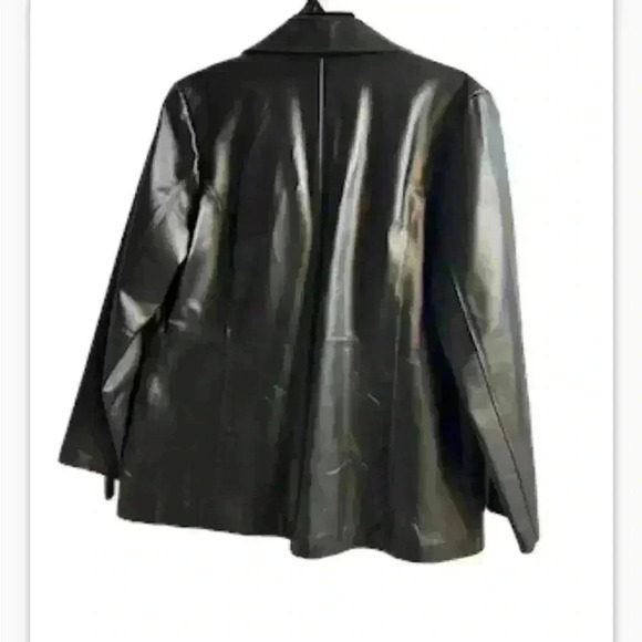 Like new condition leather jacket - Picture 2 of 5